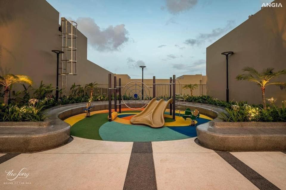 Leo House - The Song Building Apartment