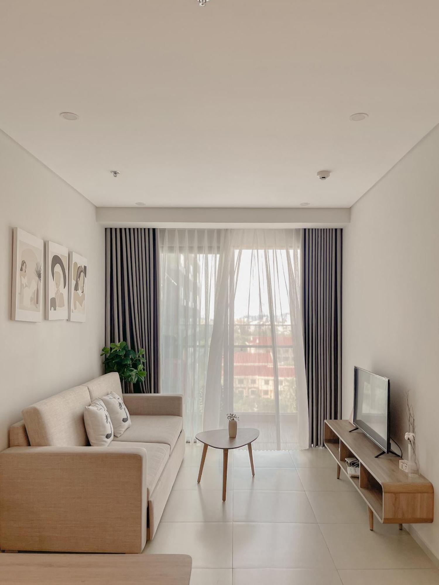 Leo House - The Song Building Apartment